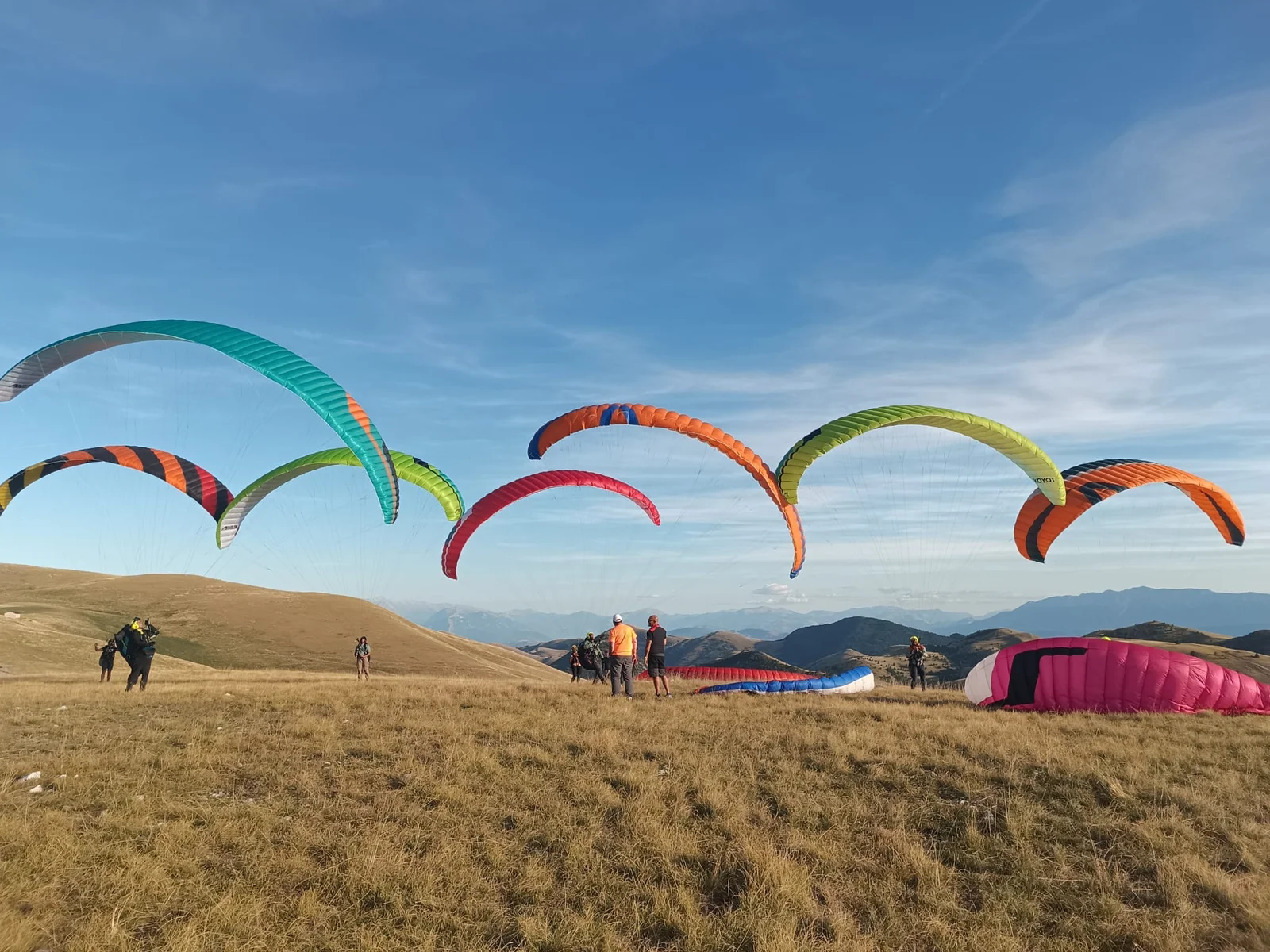 Volo in parapendio sul massiccio del Gran Sasso